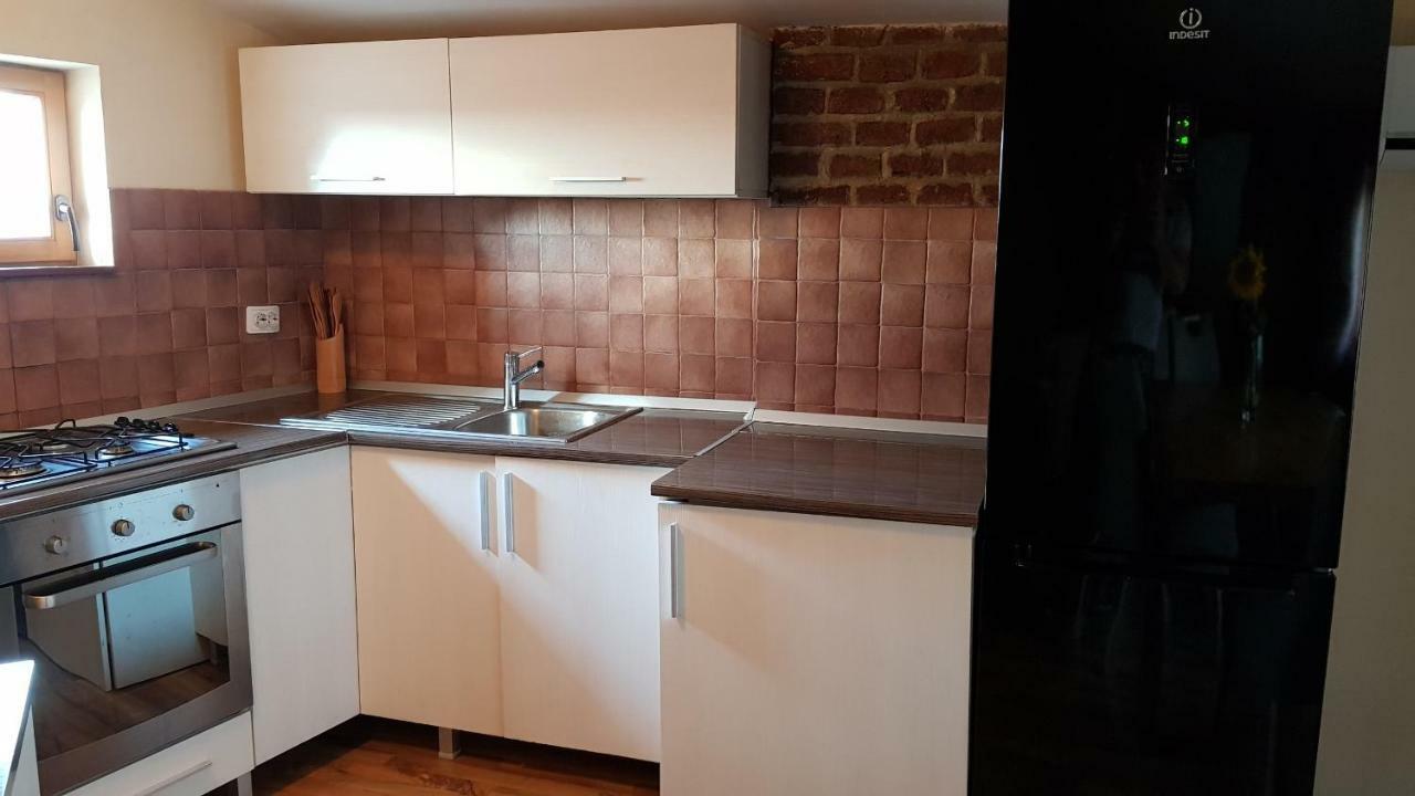 Апартаменты Apartament Central Орадя Экстерьер фото